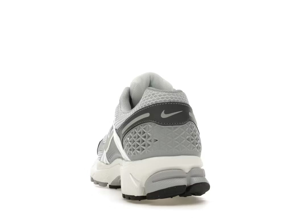 Nike Air Zoom Vomero 5 Pure Platinum Summit White